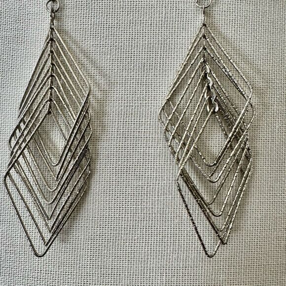 Silver tone geometric drop earrings - Picture 5 of 8